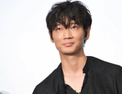 綾野剛が佐久間由衣と結婚 熱愛画像を時系列でまとめ Edona Blog 綾野剛が佐久間由衣と結婚 熱愛画像を時系列でまとめ Edona Blog