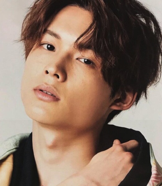 松村北斗がイケメン Sixtonesランキングは ジャニーズランキング何位 Edona Blog